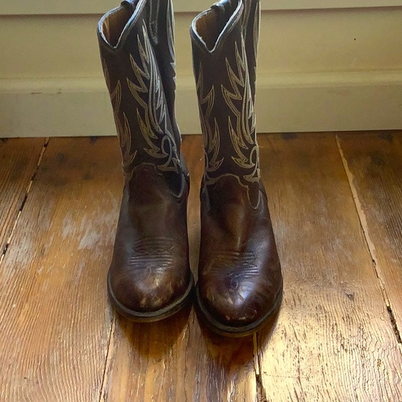 Cherry Kids Cowboy Boots Ages 5-9 - Picture 3 of 3